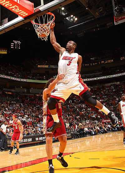 米体：尤文想引进迈尼昂、切利克和格纳布里，但面临激烈竞争（米体：尤文锁定迈尼昂、切利克与格纳布里，抢人战愈演愈烈）